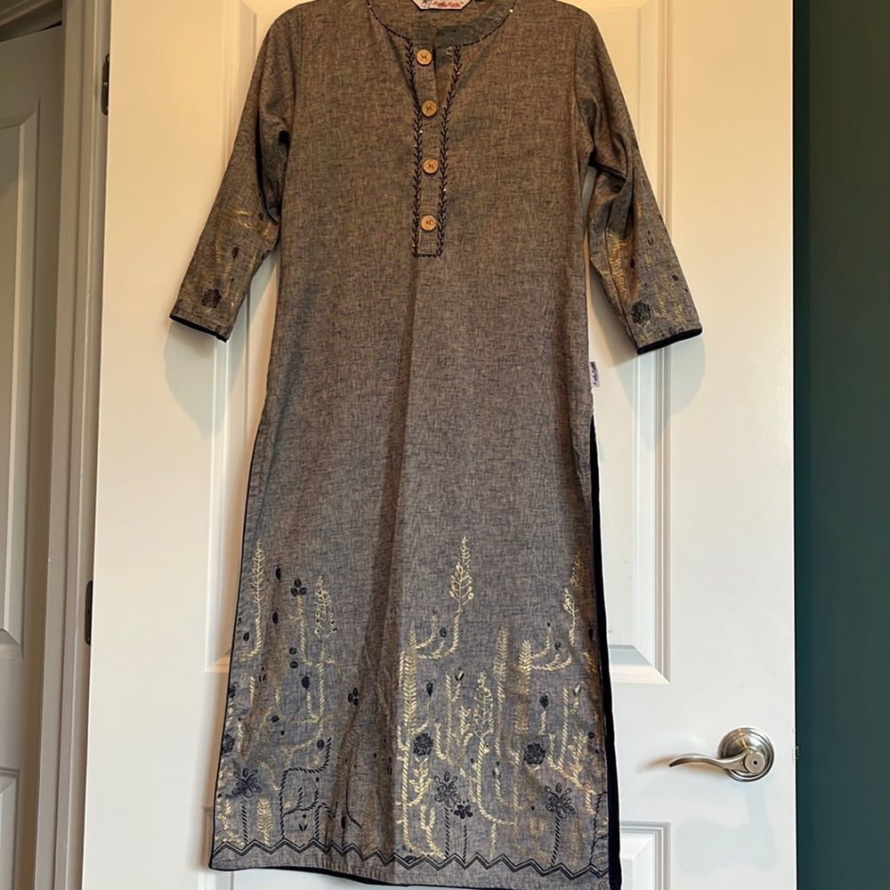 Kurta. Medium